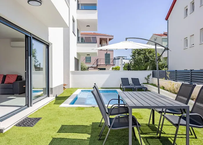 Sunny Pool By Interhome Appartement *