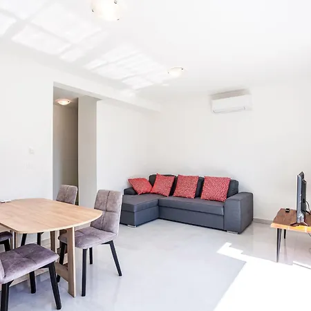 Apartment Sunny Pool By Interhome
