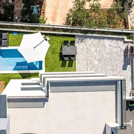 Sunny Pool By Interhome Apartamento Trogir